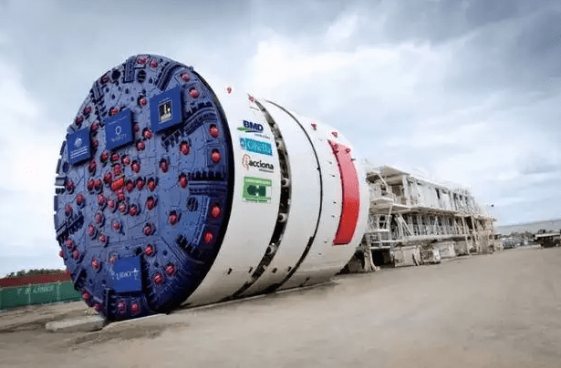 （圖：盾構(gòu)機運作系統(tǒng)）