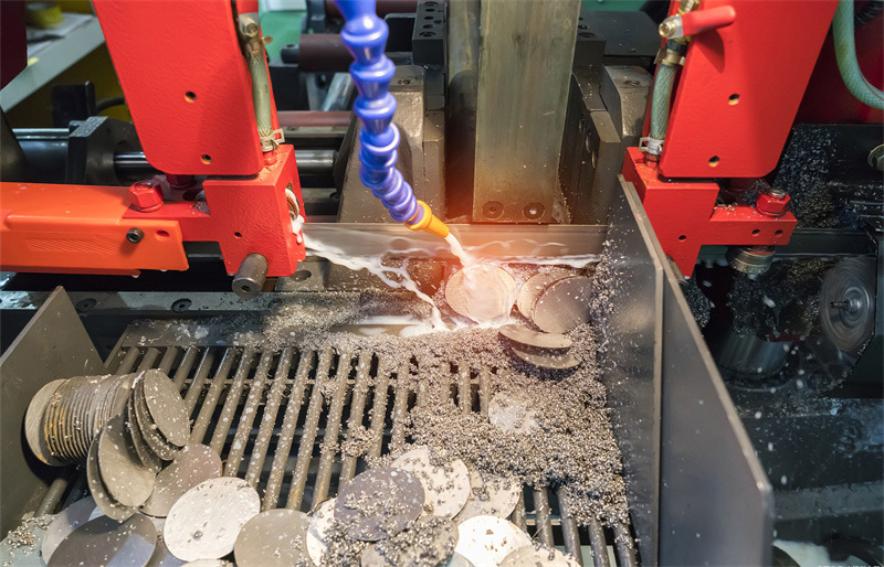 （圖：切削液使用場合）