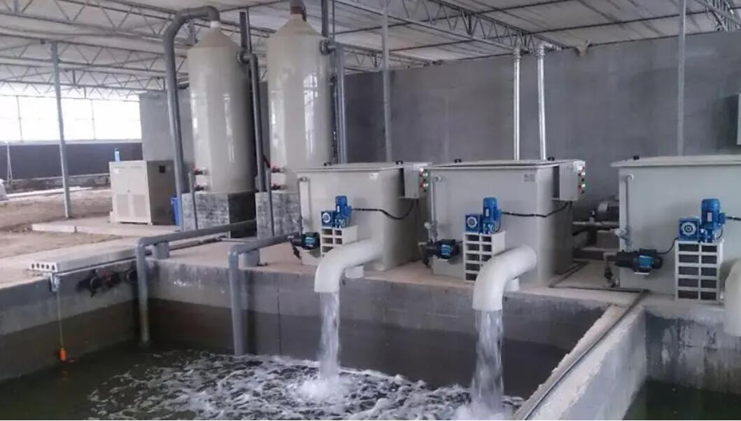 (圖:冷卻塔循環(huán)水起泡南輝水處理消泡劑應(yīng)用)